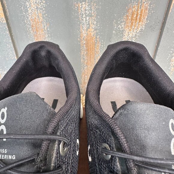 ON Running Women's Cloud 5 Combo Running Shoes Black/Alloy Sz 8.5 - Picture 7 of 15